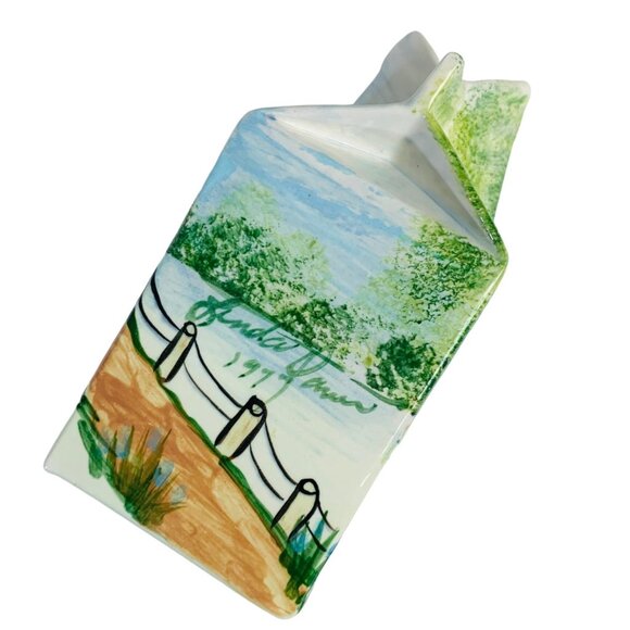 Farmhouse Amish Ceramic Milk Carton Vase VTG 1977 Horse Buggy Artist Signed - Picture 7 of 14